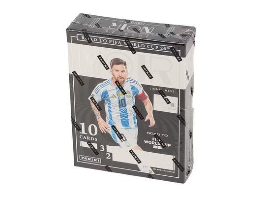 🌍 Random Team / Player Break #1381 – 1× 2025/26 Panini Noir Road to FIFA World Cup Soccer Hobby Boks