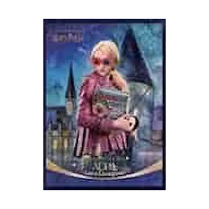 2026 Harry Potter Aura Hobby, Luna Lovegood Magic Trilogy. Produsentens korteksempel, ikke garantert innhold. Produsentens forhåndsvisning; endelig kortutførelse kan avvike.