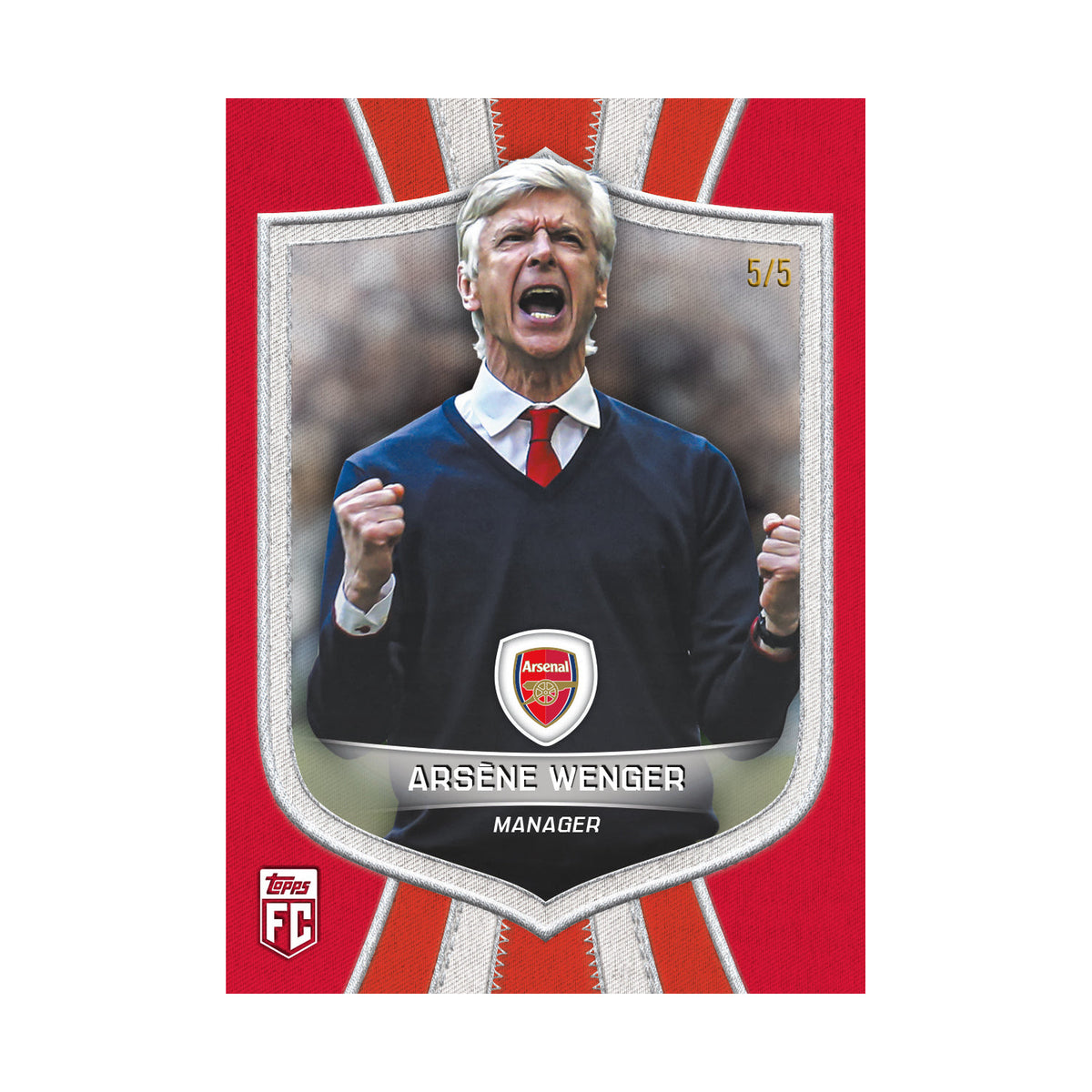 Arsenal Collector Tin 2027. Arsène Wenger For The Badge. Produsentens korteksempel, ikke garantert innhold.
